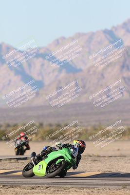 media/Dec-07-2025-CVMA (Sun) [[3e7d2de5dc]]/Race 16-Formula Middleweight/